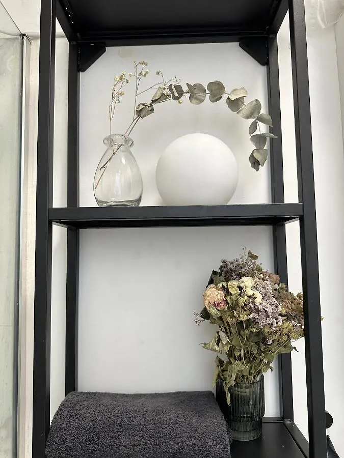 Charming Studio - Alesia Paris Apartment
